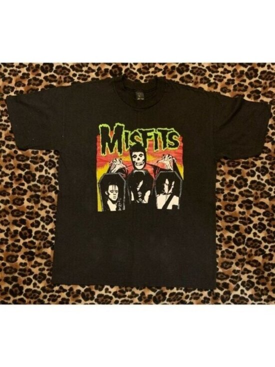 Casualwear by Aus-tex Other - VINTAGE 1980s THE MISFITS EVILIVE CRIMSON GHOST BLACK TSHIRT Large SINGLE STITCH